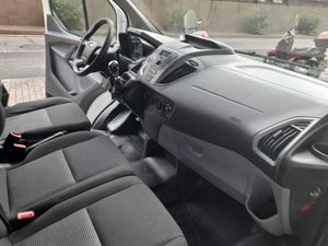 Ford Tourneo Custom 2.2 TDCI 125cv 300 L1 Titanium  - Foto 24