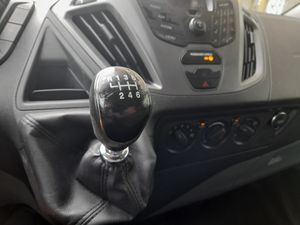 Ford Tourneo Custom 2.2 TDCI 125cv 300 L1 Titanium  - Foto 21