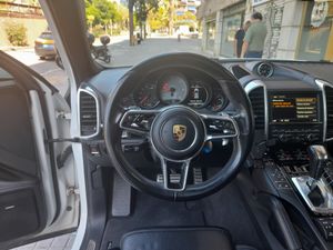 Porsche Cayenne S Diesel  - Foto 25