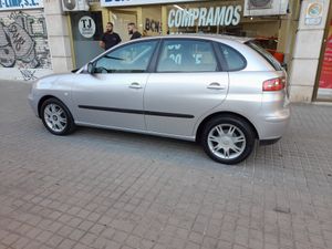 Seat Ibiza 1.4i 16v STELLA  - Foto 8