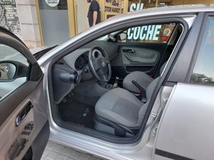 Seat Ibiza 1.4i 16v STELLA  - Foto 9