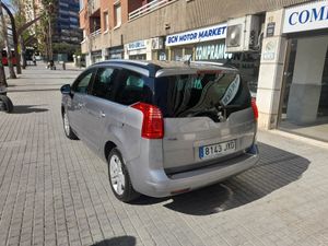 Peugeot 5008 Allure 1.6 BlueHDi 88KW 120CV  - Foto 5