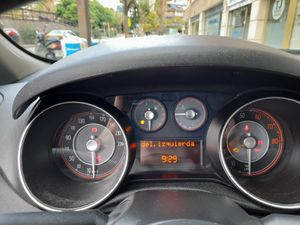 Fiat Punto 1.2 8v Easy 69 CV SS Gasolina  - Foto 10