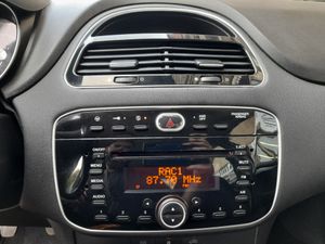 Fiat Punto 1.2 8v Easy 69 CV SS Gasolina  - Foto 11