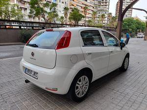 Fiat Punto 1.2 8v Easy 69 CV SS Gasolina  - Foto 5
