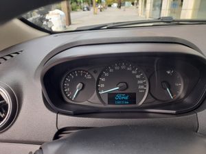 Ford Ka + 1.2 TiVCT Ultimate  - Foto 9