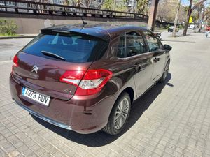 Citroën C4 HDi 110 Exclusive  - Foto 5