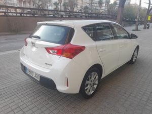 Toyota Auris 1.4 90D BUSINESS  - Foto 5