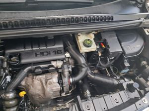 Peugeot 3008 Premium 1.6 HDI 110 FAP  - Foto 17