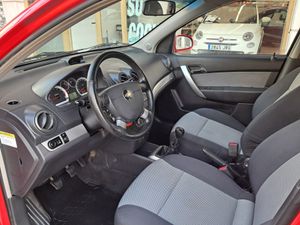 Chevrolet Aveo 1.4 16v LT  - Foto 11