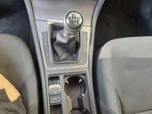 Volkswagen Golf 5p BlueMotion 1.6 TDI 105 CV  - Foto 17