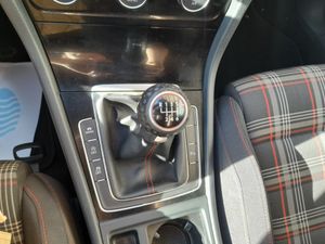 Volkswagen Golf GTI 2.0 TSI 220cv BMT  - Foto 15