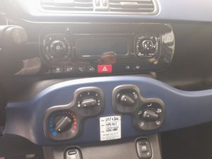 Fiat Panda FIAT Panda 1.2 Lounge 69cv EU6  - Foto 17