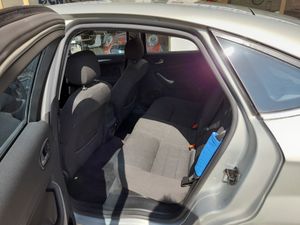 Ford Mondeo 2.0 TDCi 140 Titanium  - Foto 10