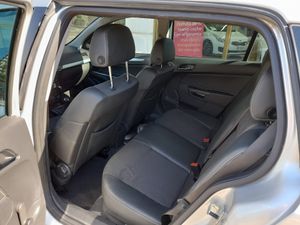 Opel Astra 1.7 CDTi 110 CV Cosmo  - Foto 10
