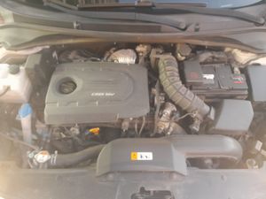 Hyundai i40 CW 1.7 CRDi 141cv BlueDri. Tecno Sky DCT · Diésel · 2016 · 190.000 Km · Garantía 1 año  - Foto 29