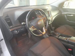 Hyundai i40 CW 1.7 CRDi 141cv BlueDri. Tecno Sky DCT · Diésel · 2016 · 190.000 Km · Garantía 1 año  - Foto 17