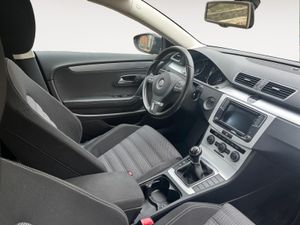 Volkswagen CC Advance 2.0 TDI 150CV BMT  - Foto 25