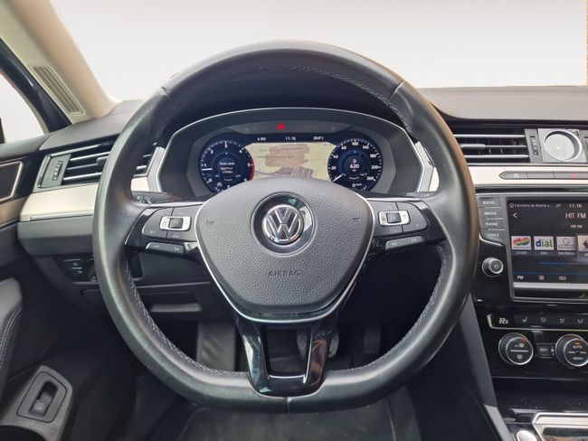 Volkswagen Passat Sport 2.0 TDI 140kW (190CV) DSG Variant  - Foto 10