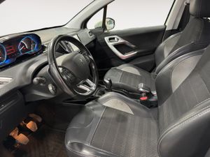 Peugeot 2008 Active BlueHDI 100 S&S BVM6  - Foto 9