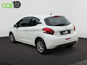 Peugeot 208 3P LIKE 1.6 BlueHDi 55KW (75CV)  - Foto 3