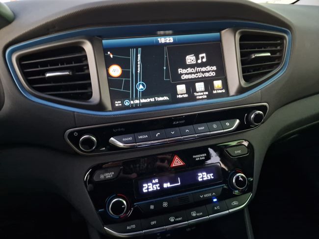 Hyundai IONIQ 1.6 GDI HEV Style DCT  - Foto 18