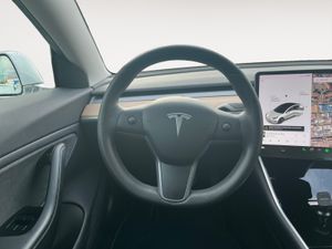 Tesla Model 3 Gran Autonomía AWD  - Foto 17