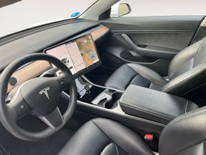 Tesla Model 3 Gran Autonomía AWD  - Foto 13