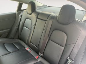 Tesla Model 3 Gran Autonomía AWD  - Foto 19