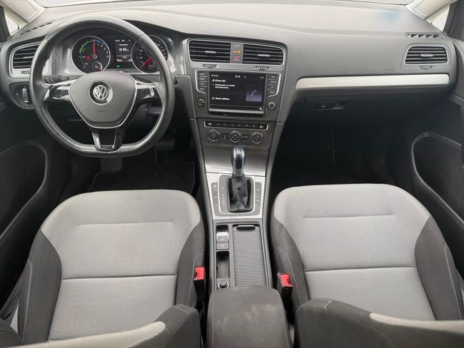 Volkswagen Golf e-Golf ePower 115CV  - Foto 9