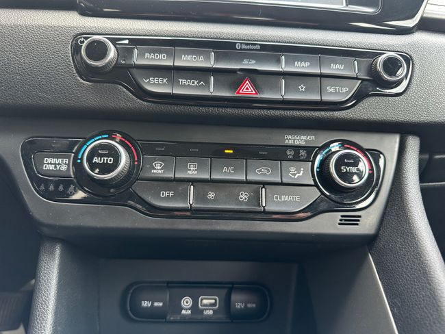 Kia Niro 1.6 GDi Híbrido Enchufable 104kW Drive  - Foto 16