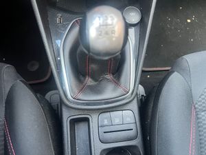Ford Fiesta 1.1 PFI GLP 55kW (75CV) ST-Line 5p  - Foto 17