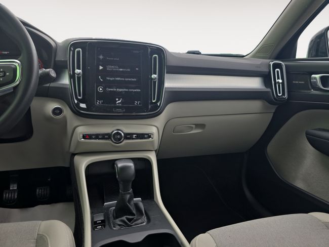 Volvo XC40 1.5 T3 Momentum  - Foto 12