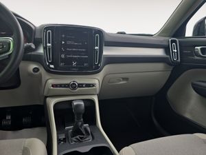 Volvo XC40 1.5 T3 Momentum  - Foto 21