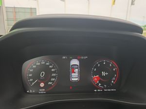 Volvo XC40 1.5 T3 Momentum  - Foto 33