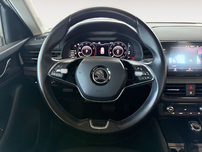 Skoda Kamiq 1.0 TSI 81kW (110CV) DSG Ambition  - Foto 8