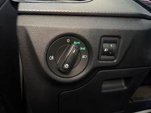 Skoda Kamiq 1.0 TSI 81kW (110CV) DSG Ambition  - Foto 25