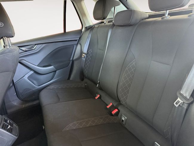 Skoda Kamiq 1.0 TSI 81kW (110CV) DSG Ambition  - Foto 18