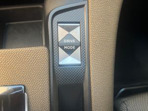 DS DS 7 PureTech 132kW (180CV) Auto. SO CHIC  - Foto 43