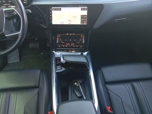 Audi e-tron Black Line edition 55 quattro  - Foto 27