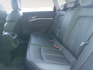 Audi e-tron Black Line edition 55 quattro  - Foto 19