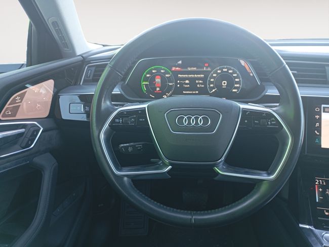 Audi e-tron Black Line edition 55 quattro  - Foto 10