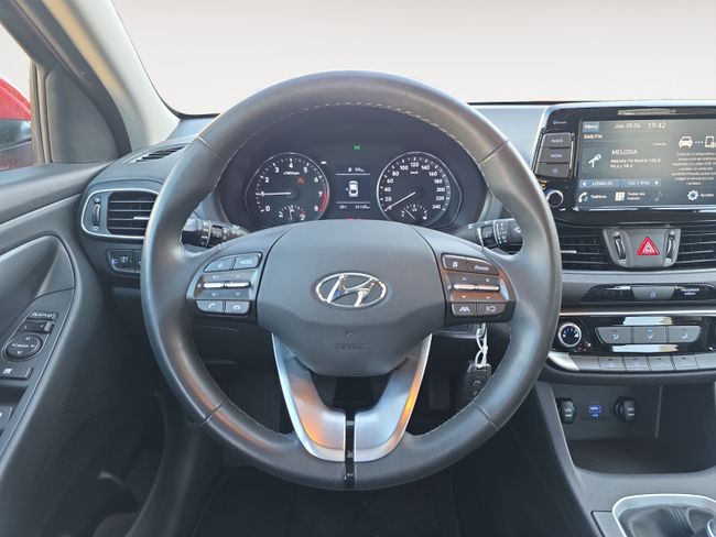 Hyundai i30 1.0 TGDI Essence Fastback  - Foto 10