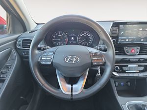 Hyundai i30 1.0 TGDI Essence Fastback  - Foto 17