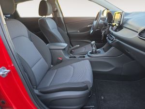 Hyundai i30 1.0 TGDI Essence Fastback  - Foto 23