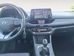 Hyundai i30 1.0 TGDI Essence Fastback  - Foto 21
