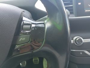 Peugeot 308 5p Tech Edition 1.5 BlueHDi 96KW (130CV)  - Foto 31