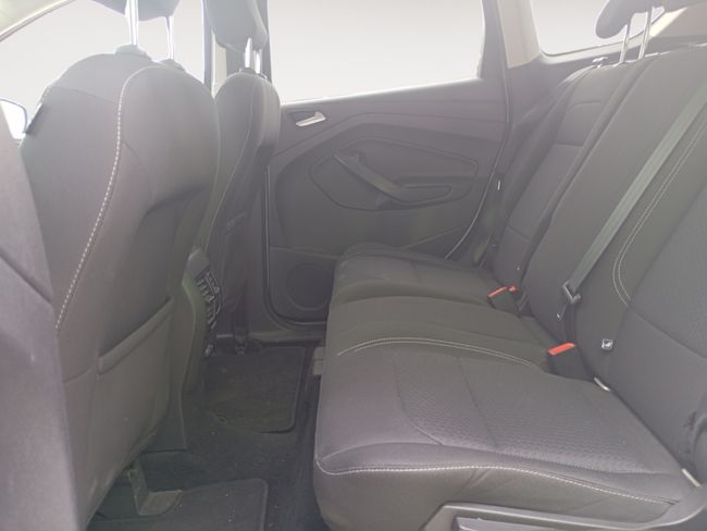 Ford Kuga 1.5 EcoBoost 88kW A-S-S 4x2 ST-Line  - Foto 11