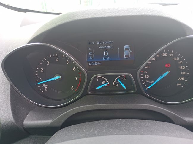 Ford Kuga 1.5 EcoBoost 88kW A-S-S 4x2 ST-Line  - Foto 18