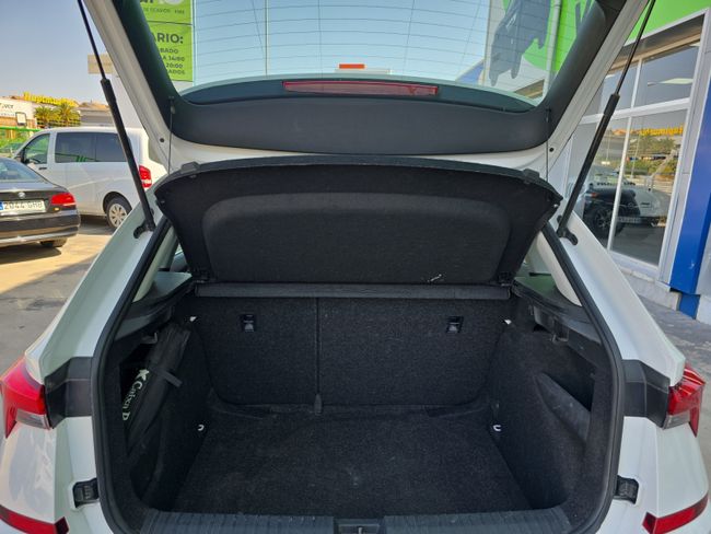 Skoda Kamiq 1.0 TSI 81kW (110CV) DSG Ambition  - Foto 14